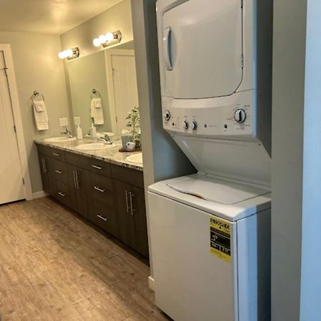 Bringham'S Mill Apartments Perfect For Groups Full Kitchen Gym And Free Parking Rexburg Bagian luar foto