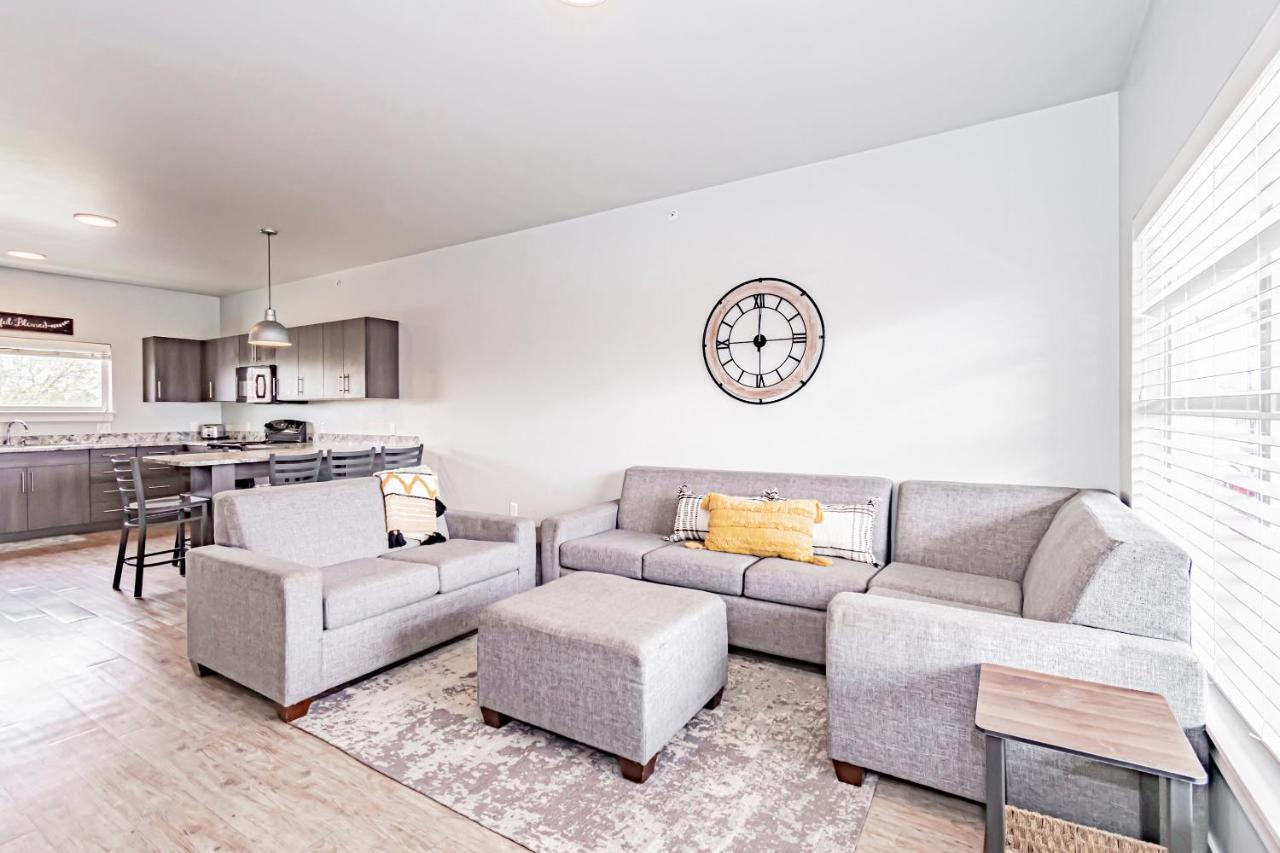 Bringham'S Mill Apartments Perfect For Groups Full Kitchen Gym And Free Parking Rexburg Bagian luar foto