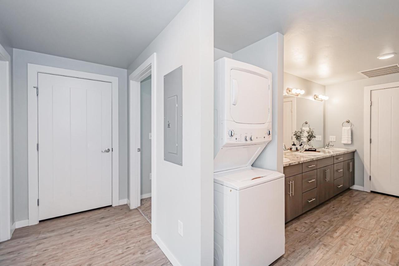Bringham'S Mill Apartments Perfect For Groups Full Kitchen Gym And Free Parking Rexburg Bagian luar foto