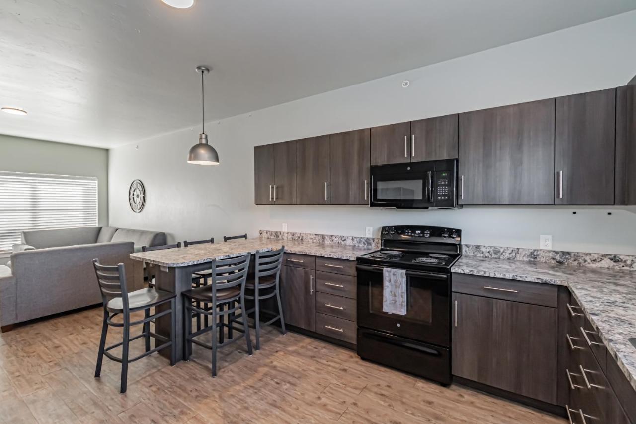 Bringham'S Mill Apartments Perfect For Groups Full Kitchen Gym And Free Parking Rexburg Bagian luar foto