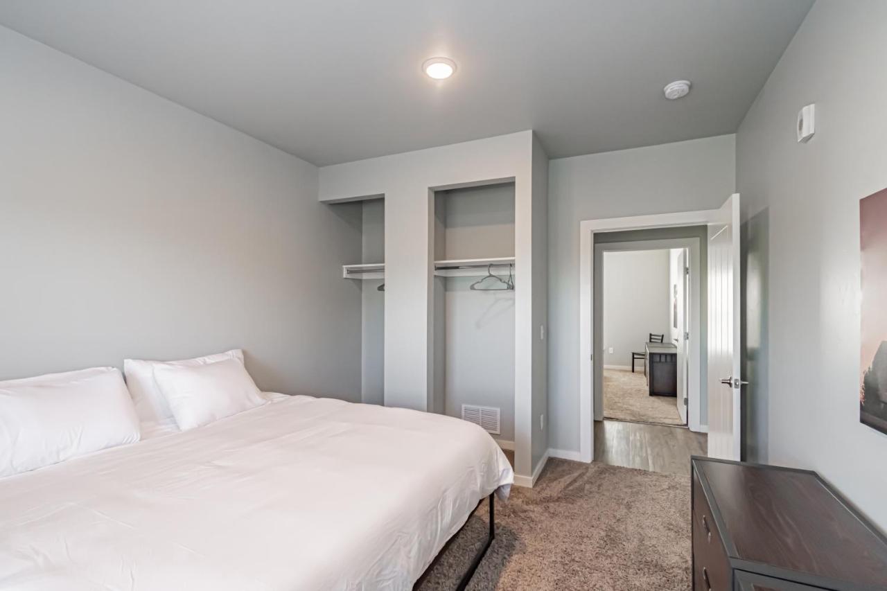 Bringham'S Mill Apartments Perfect For Groups Full Kitchen Gym And Free Parking Rexburg Bagian luar foto