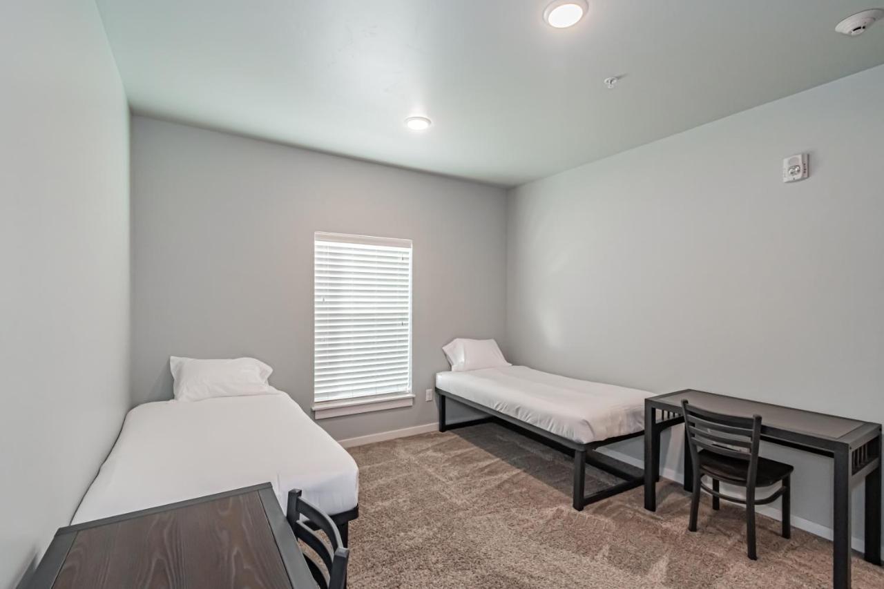 Bringham'S Mill Apartments Perfect For Groups Full Kitchen Gym And Free Parking Rexburg Bagian luar foto