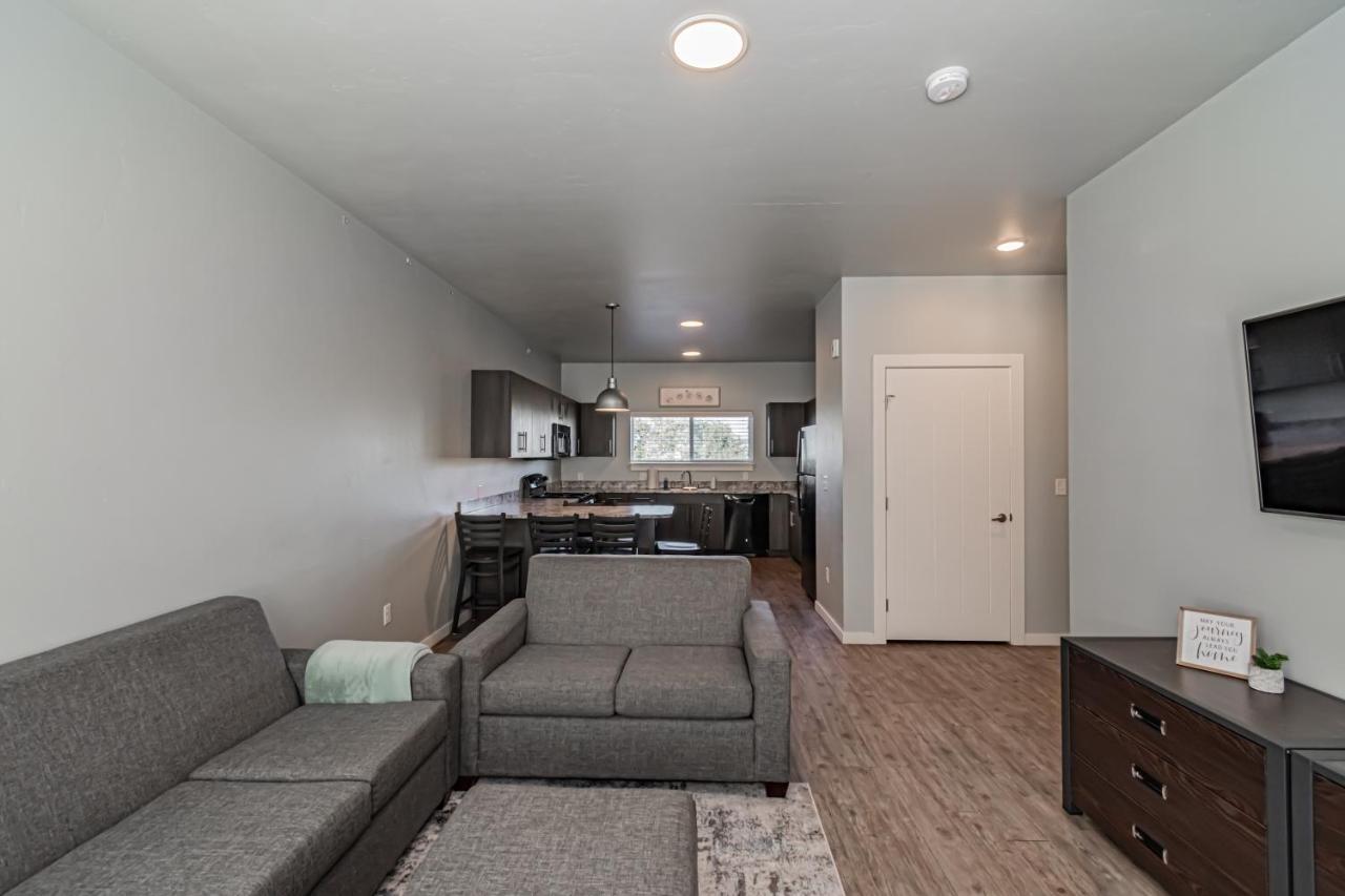 Bringham'S Mill Apartments Perfect For Groups Full Kitchen Gym And Free Parking Rexburg Bagian luar foto